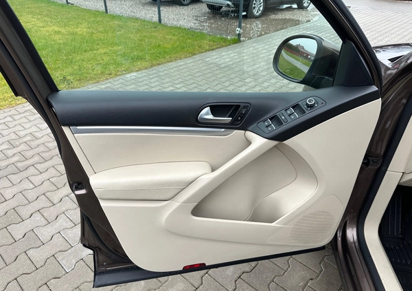 Volkswagen Tiguan cena 52900 przebieg: 184000, rok produkcji 2013 z Zawiercie małe 596
